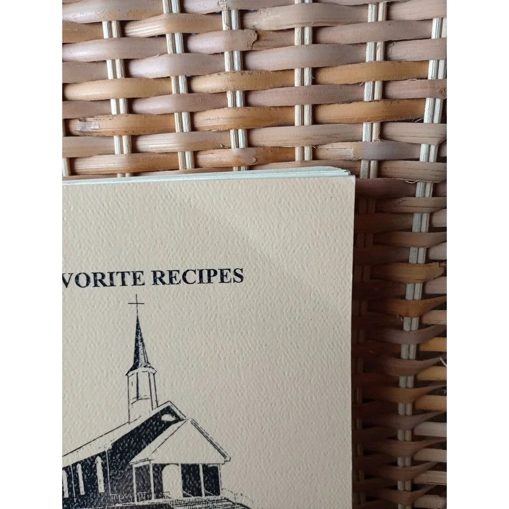 Pisgah United Methodist Church‎ Kernersville, NC Cookbook Spiral Vintage